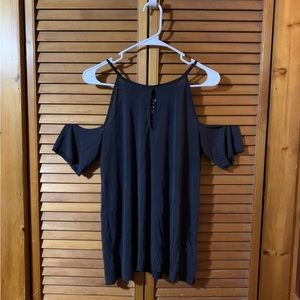 $5 DEALS MUST BUNDLE AE Soft Top